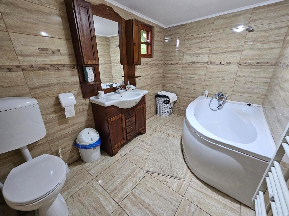 Casa Cu Turn Sărata-Monteoru Exterior foto