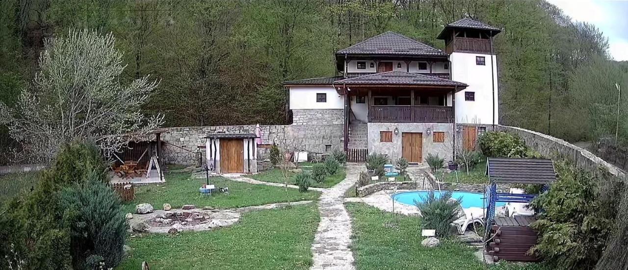 Casa Cu Turn Sărata-Monteoru Exterior foto
